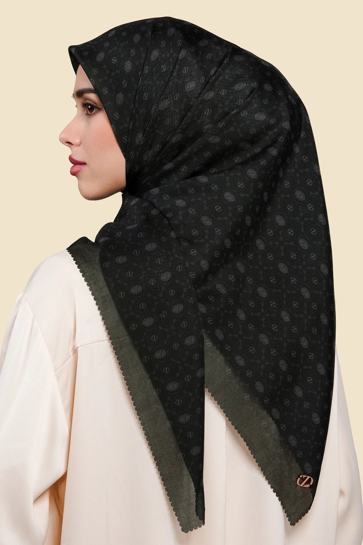 Adore Series - Black