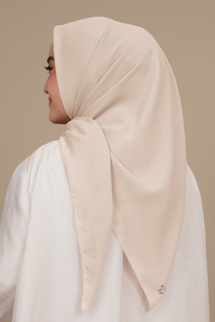 AS-IS  Day-to-Day Scarf