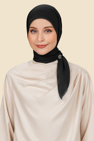 On-The-Go Scarf - Black