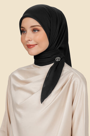 On-The-Go Scarf - Black