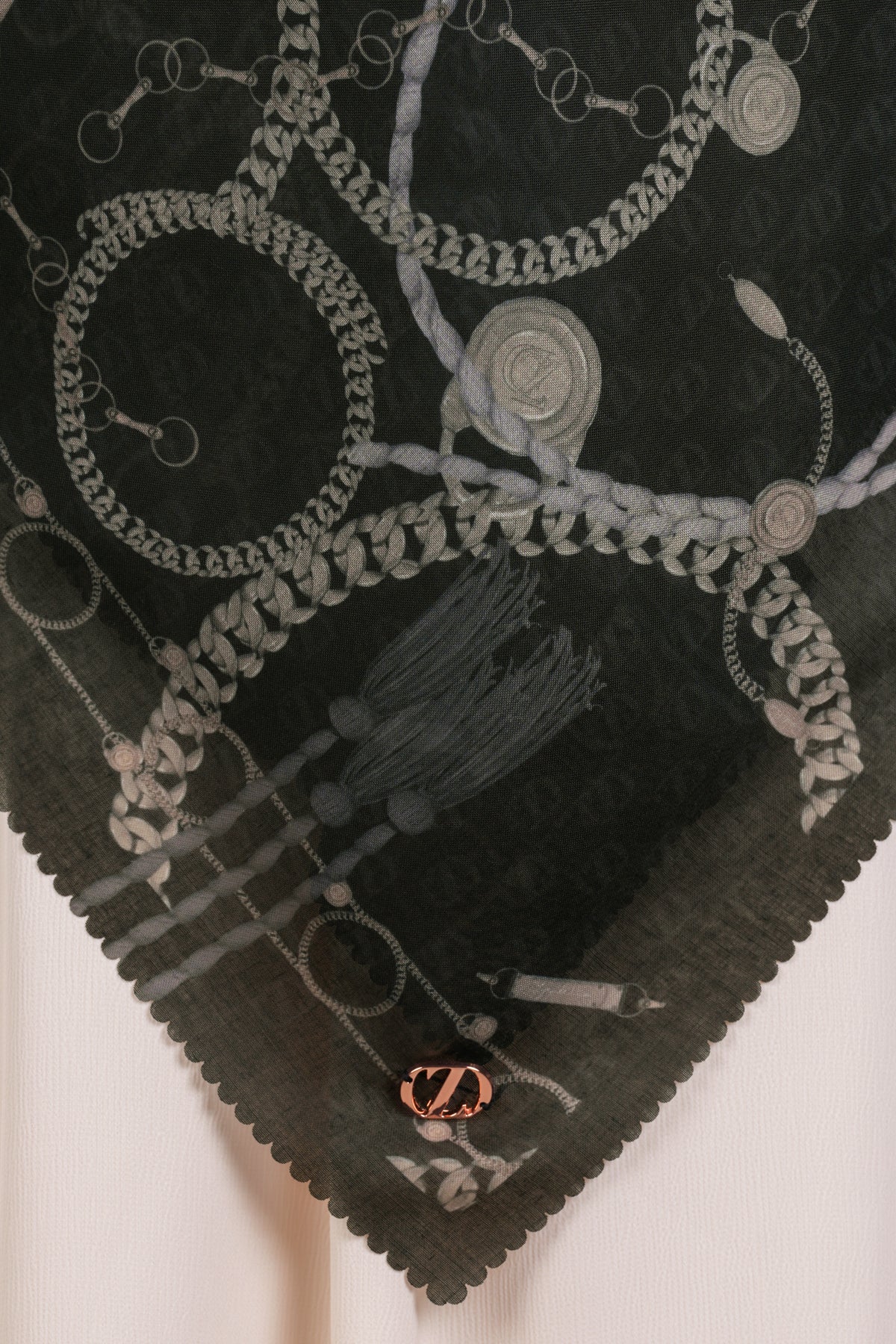 Chain Series - Black
