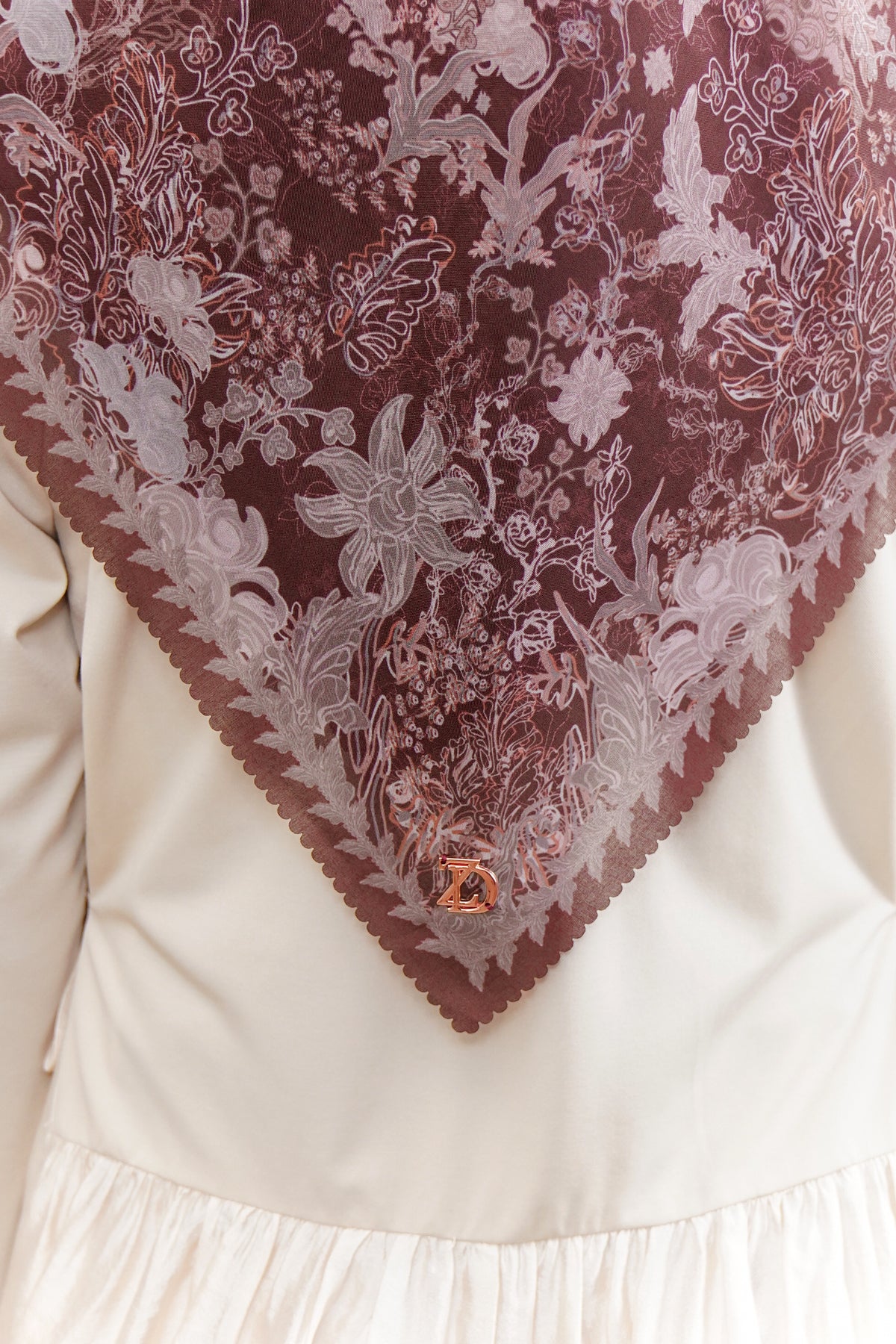 Amira Series - Crimson