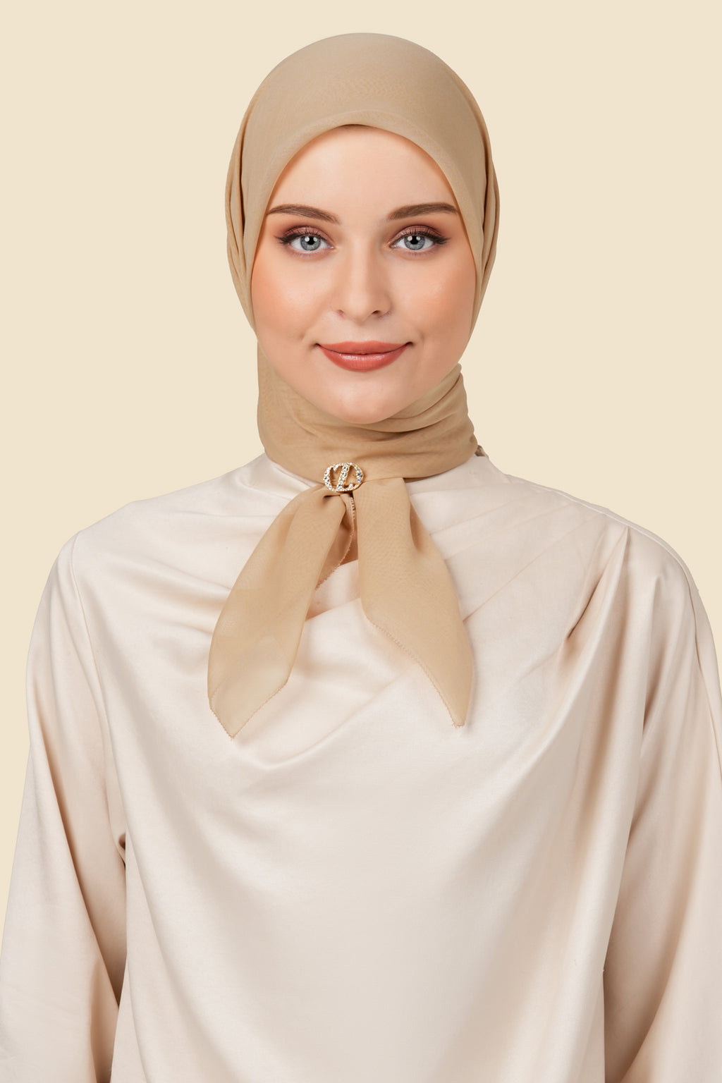 On-The-Go Scarf - Doe