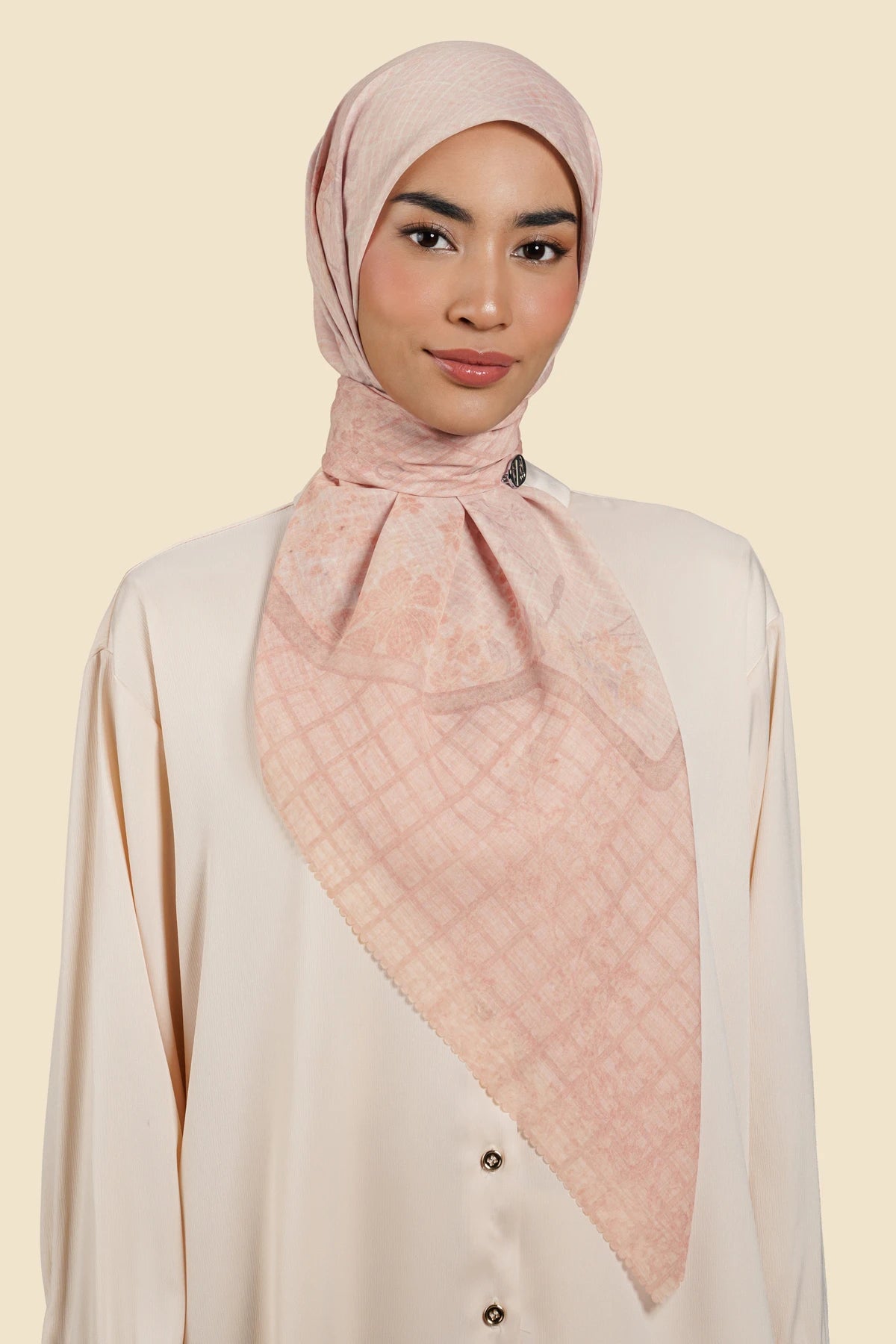 Lunea Series - Pink