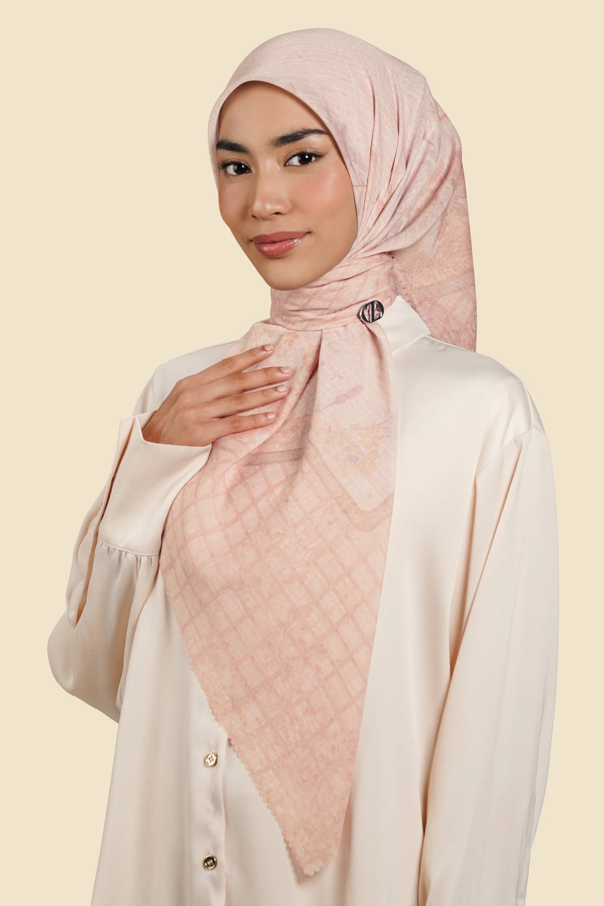 Lunea Series - Pink