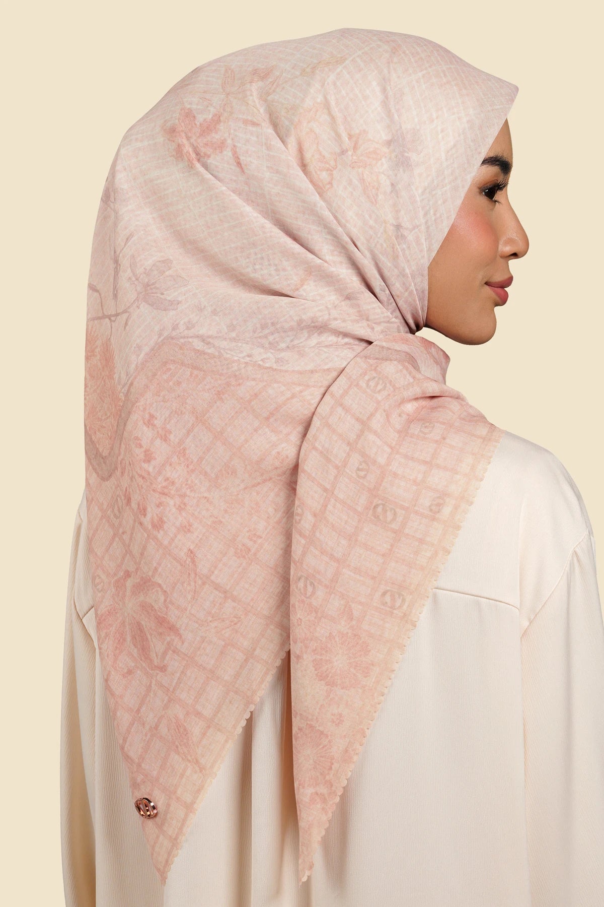 Lunea Series - Pink