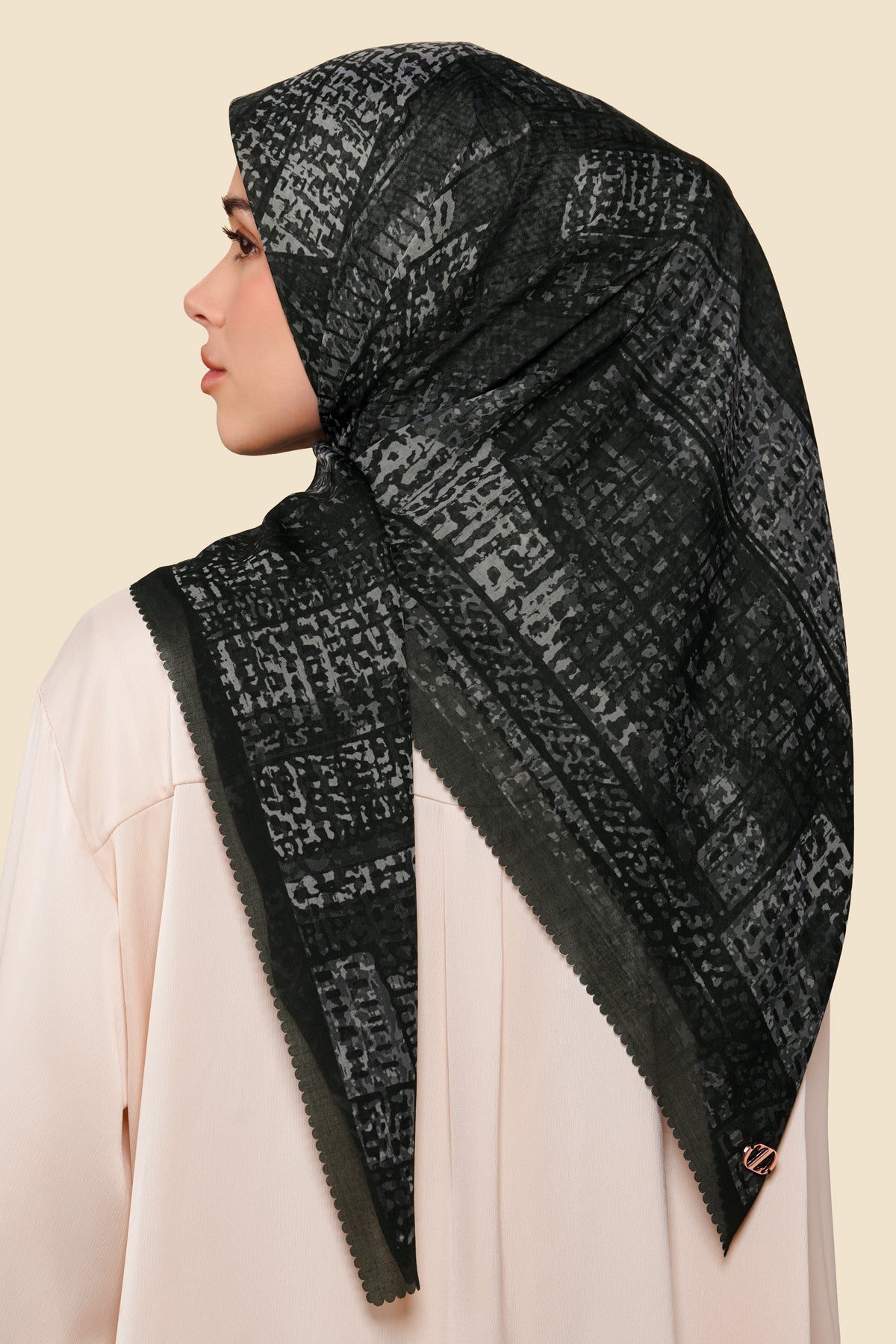 Manhattan Series - Black