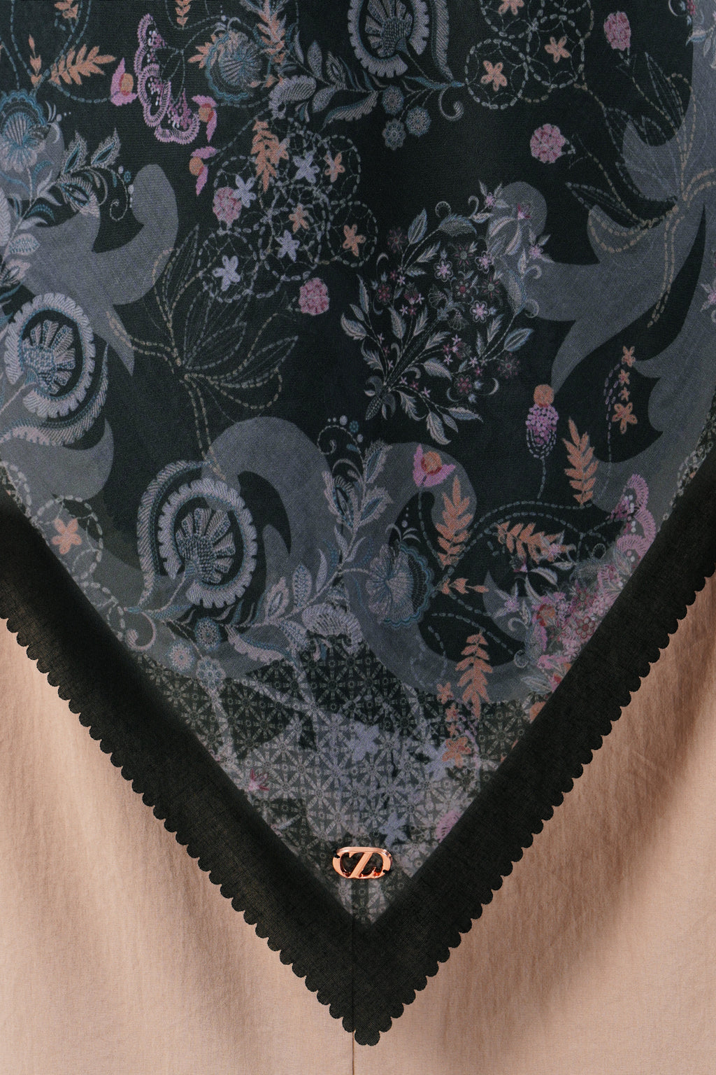 Mariposa Series - Black