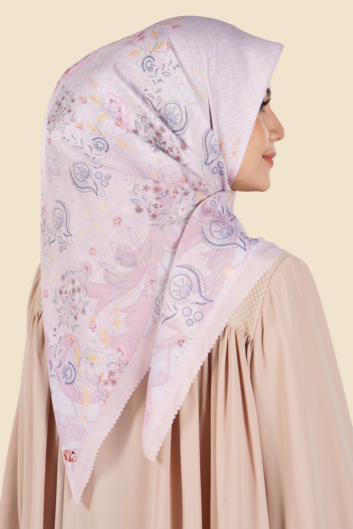Mariposa Series - Petunia