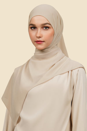 Myra Pashmina - Nude