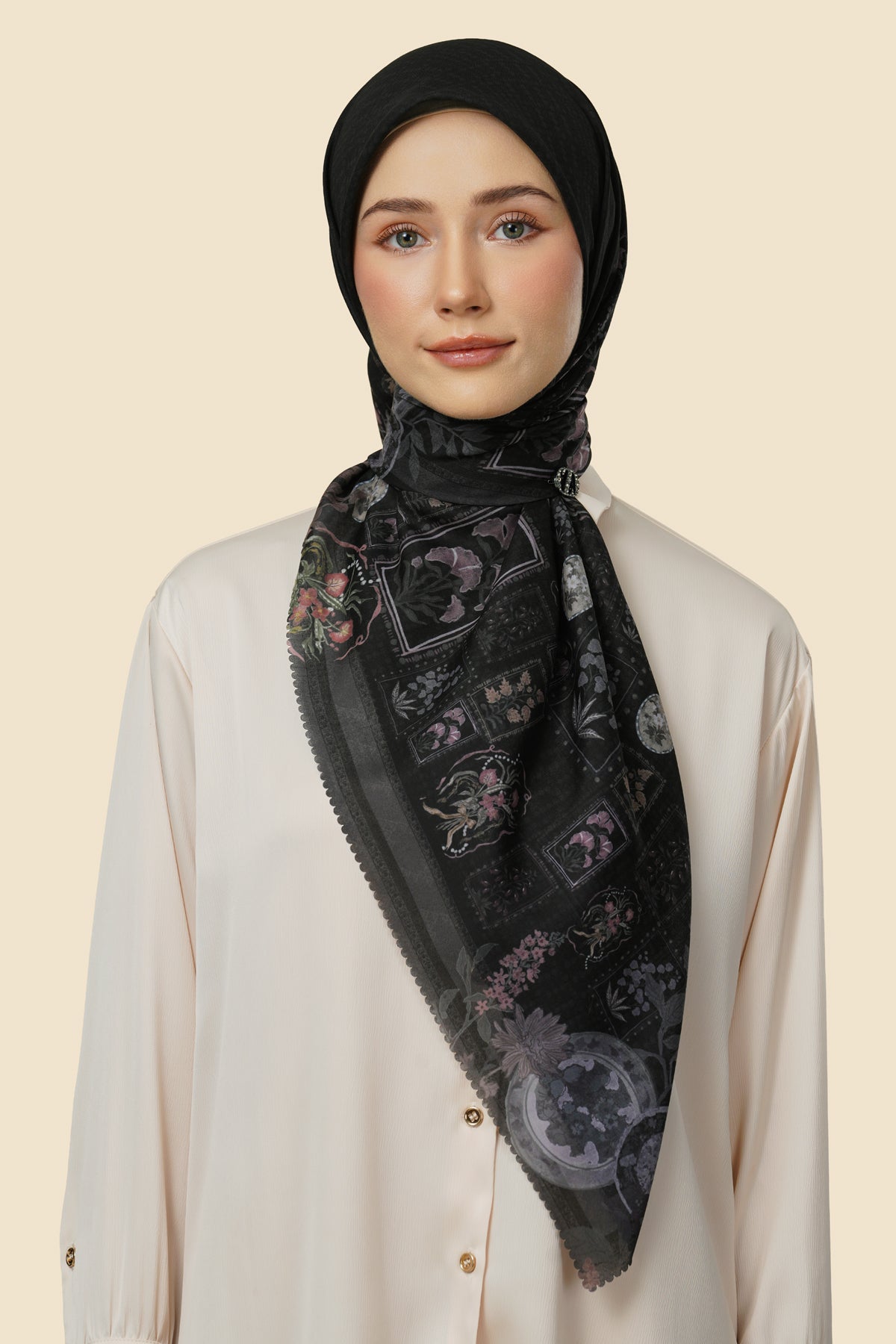 Naura Series - Black - ZYTADELIA