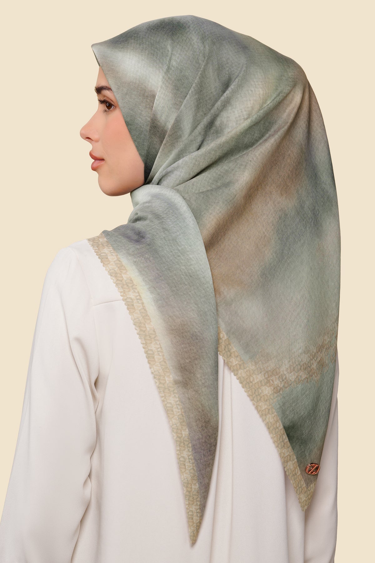 SLT Series - Sand
