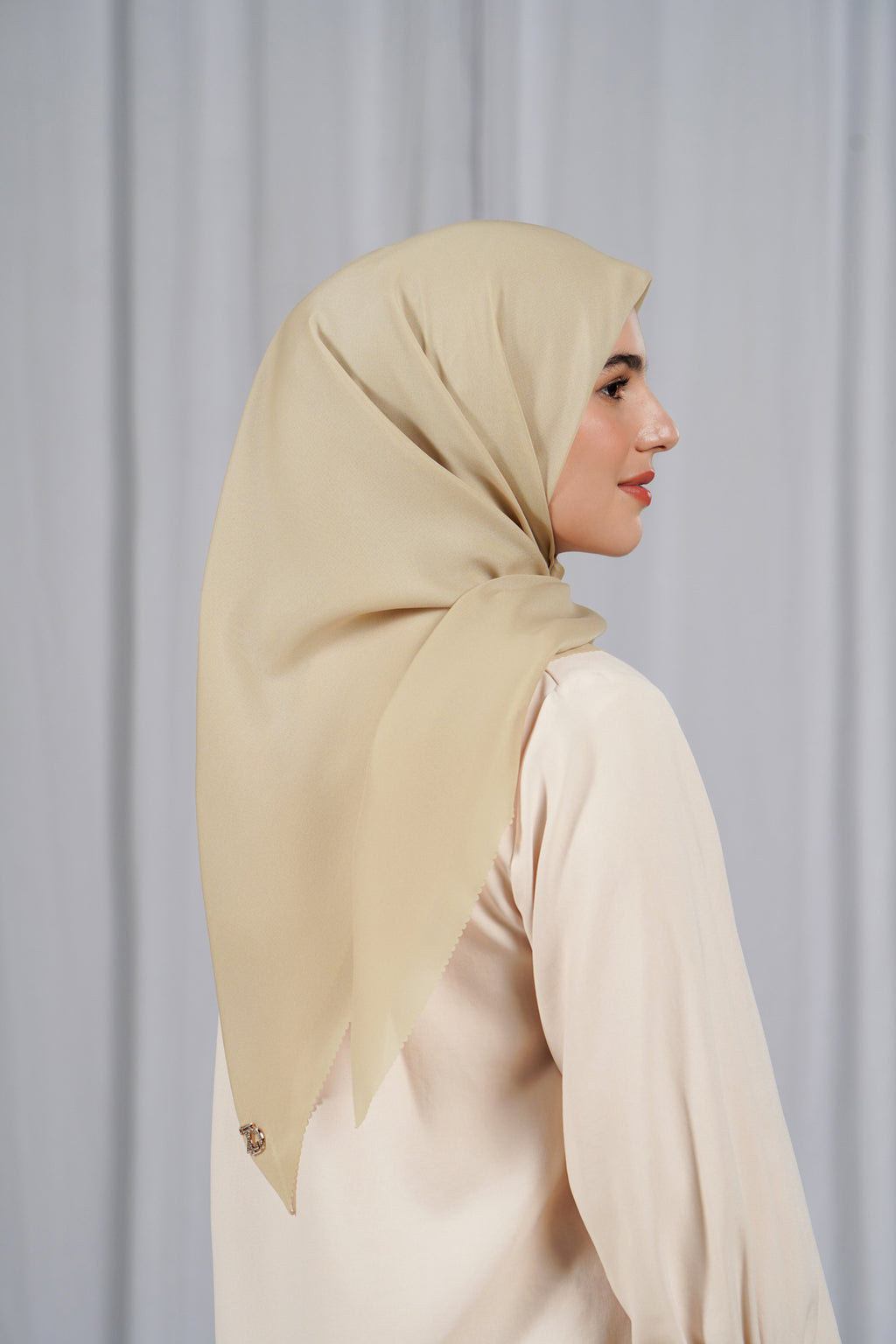 Wrap & Go Scarf - Castle Wall