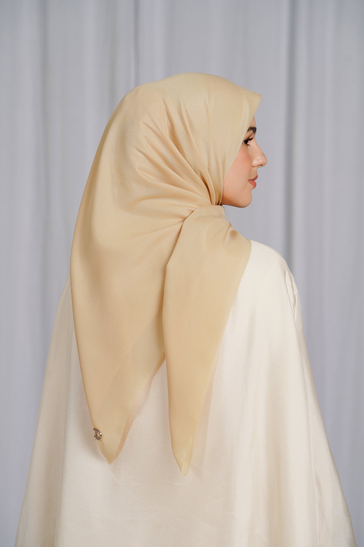Wrap & Go Scarf - Latte