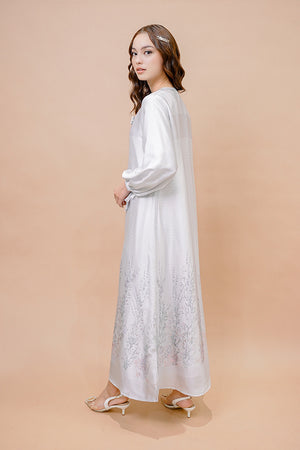 Infinite Zalfa Dress - White