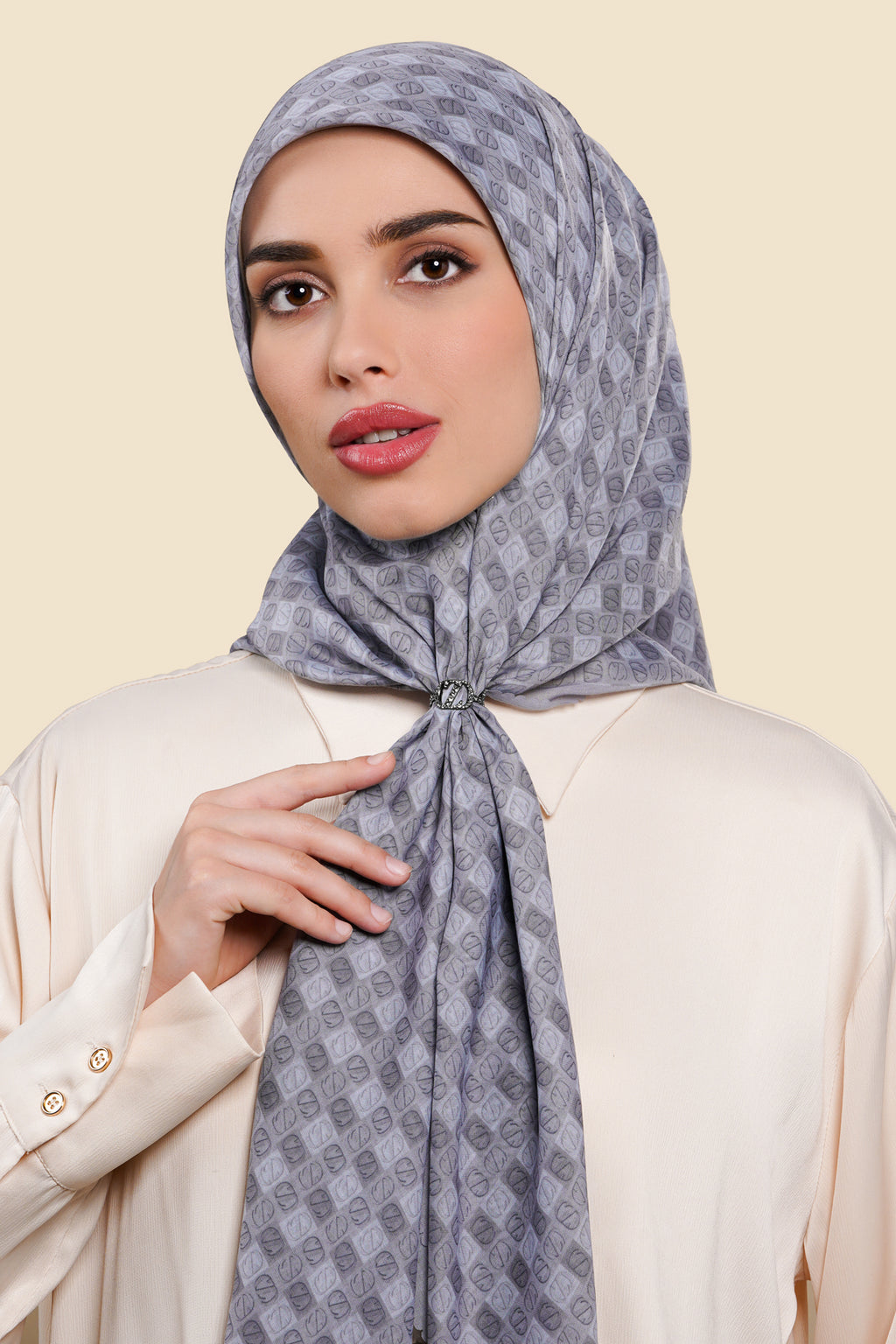 Zinitial Crystal Ring Scarf - Black