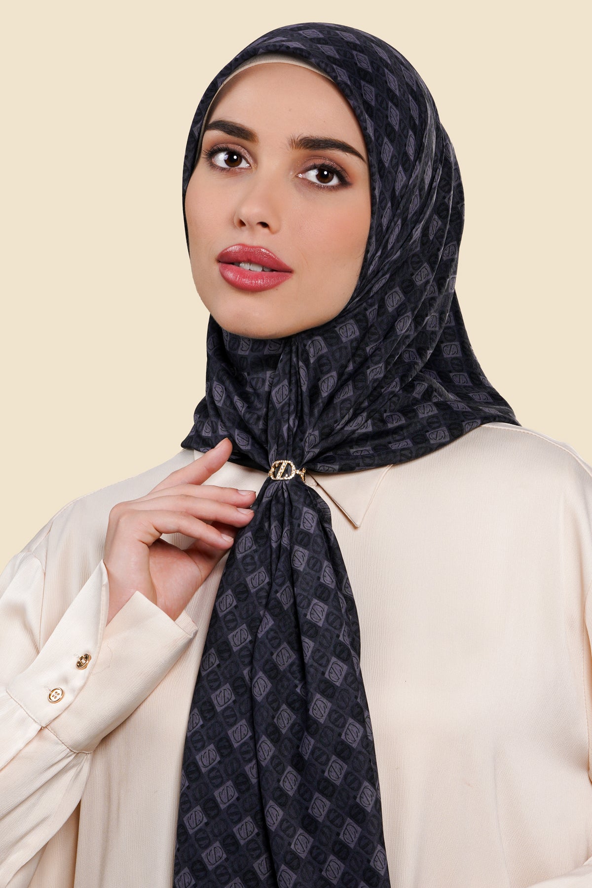 Zinitial Crystal Ring Scarf - Gold
