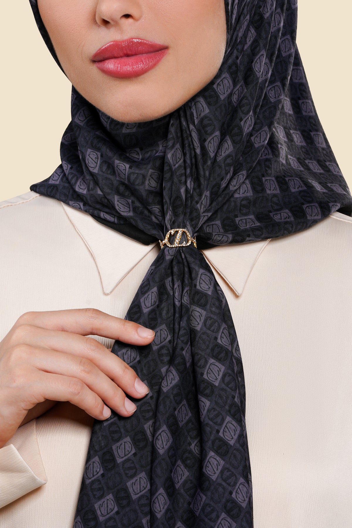 Zinitial Crystal Ring Scarf - Gold