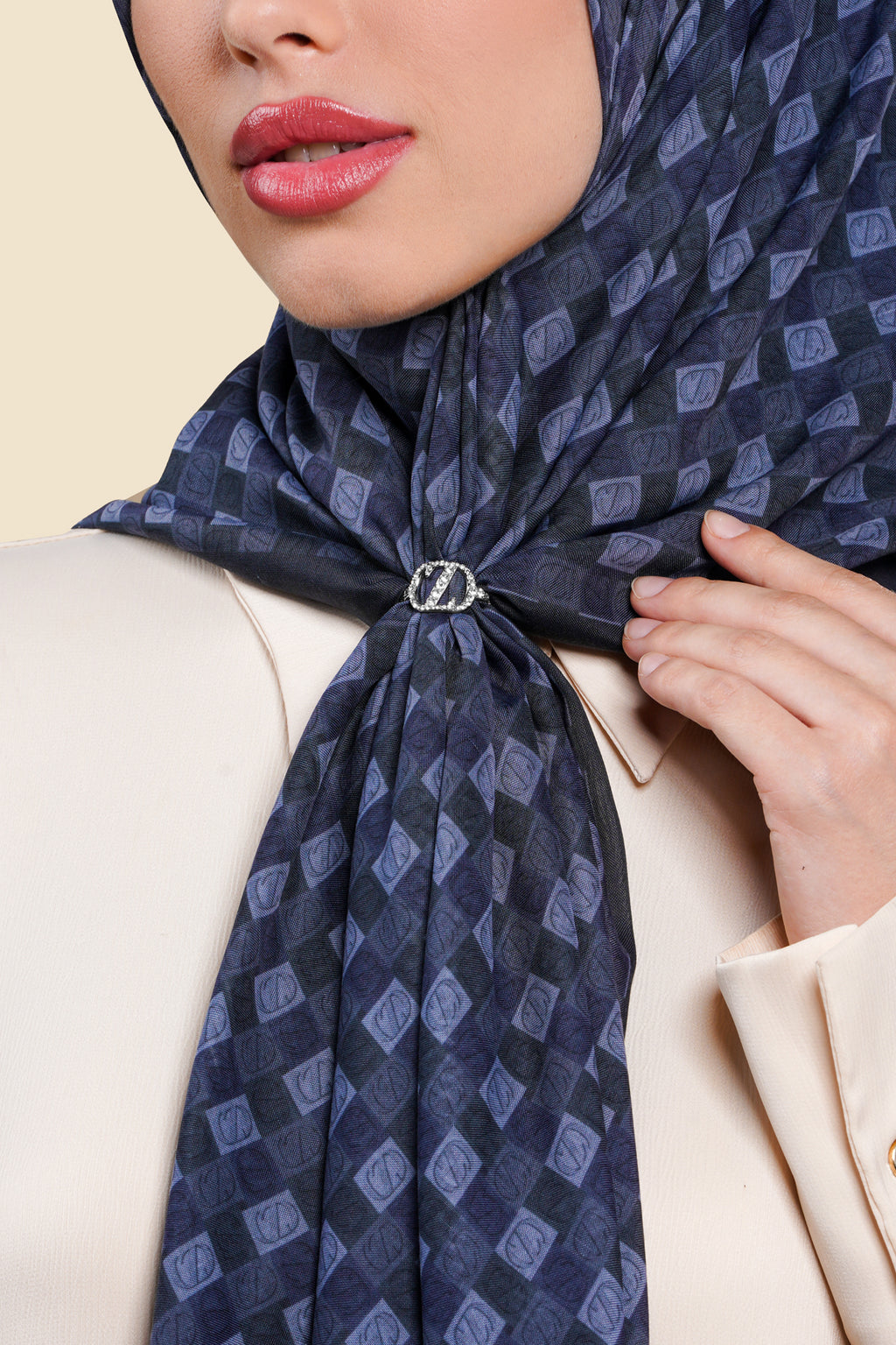 Zinitial Crystal Ring Scarf - Silver