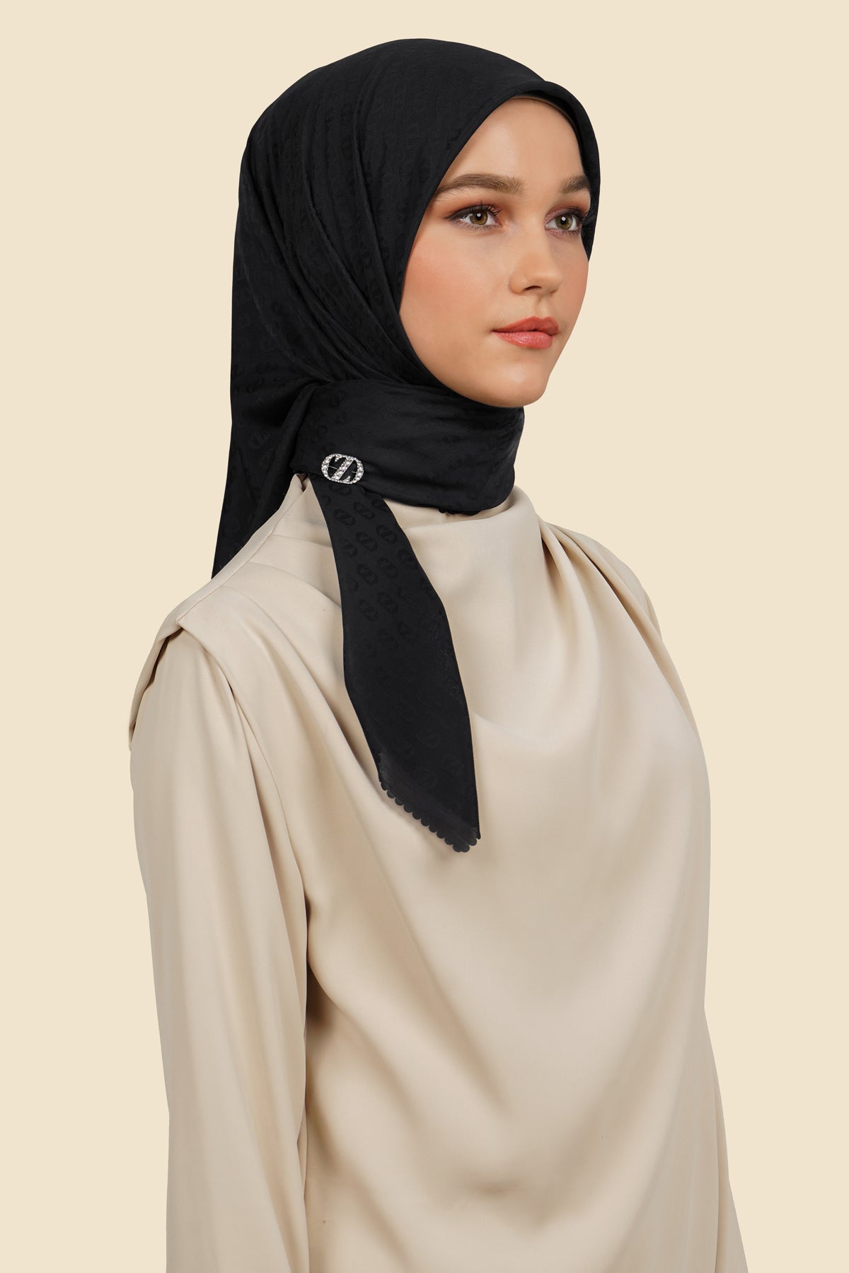 Zinitial Jacquard Scarf - Black Onyx