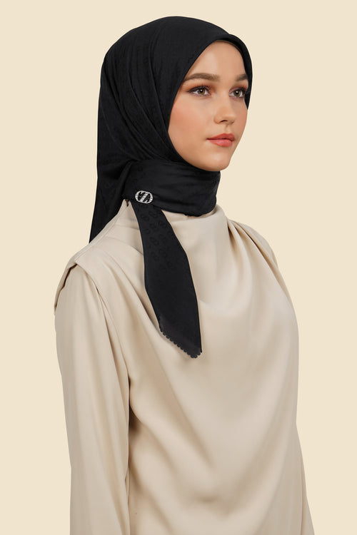 Zinitial Jacquard Scarf - Black Onyx