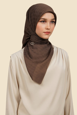 Zinitial Jacquard Scarf - Chestnut