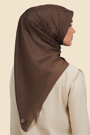 Zinitial Jacquard Scarf - Chestnut