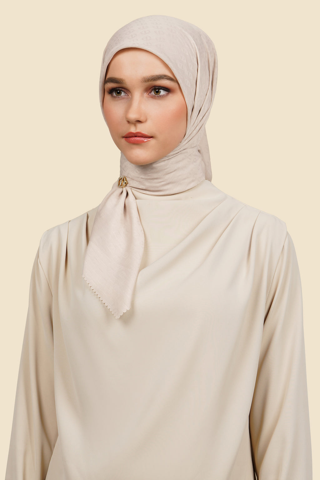 Zinitial Jacquard Scarf - Crystal Gray