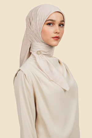 Zinitial Jacquard Scarf - Crystal Gray