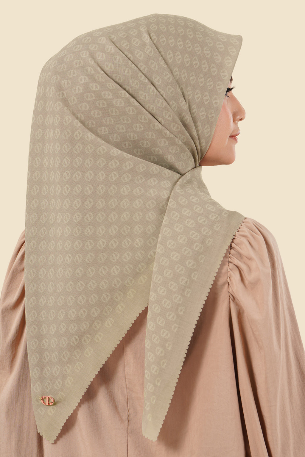Zinitial Series - Sand