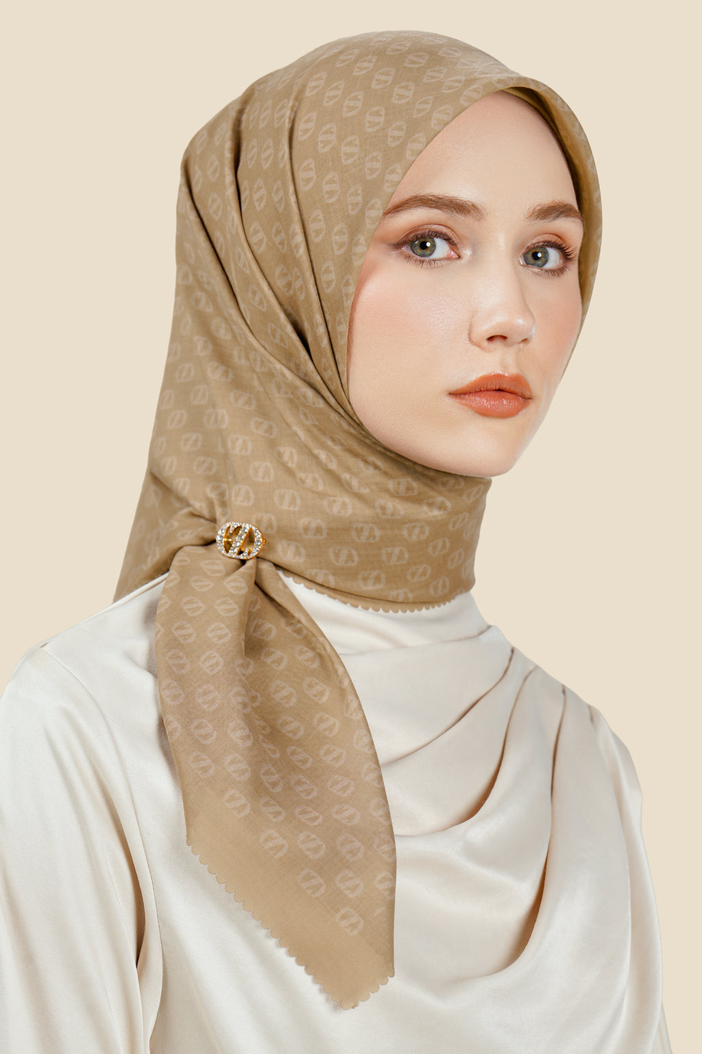 Zinitial Series - Tan