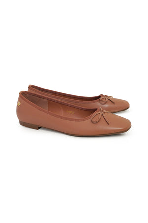 Poppy Flat Shoes - Brown