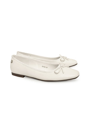 Poppy Flat Shoes - White