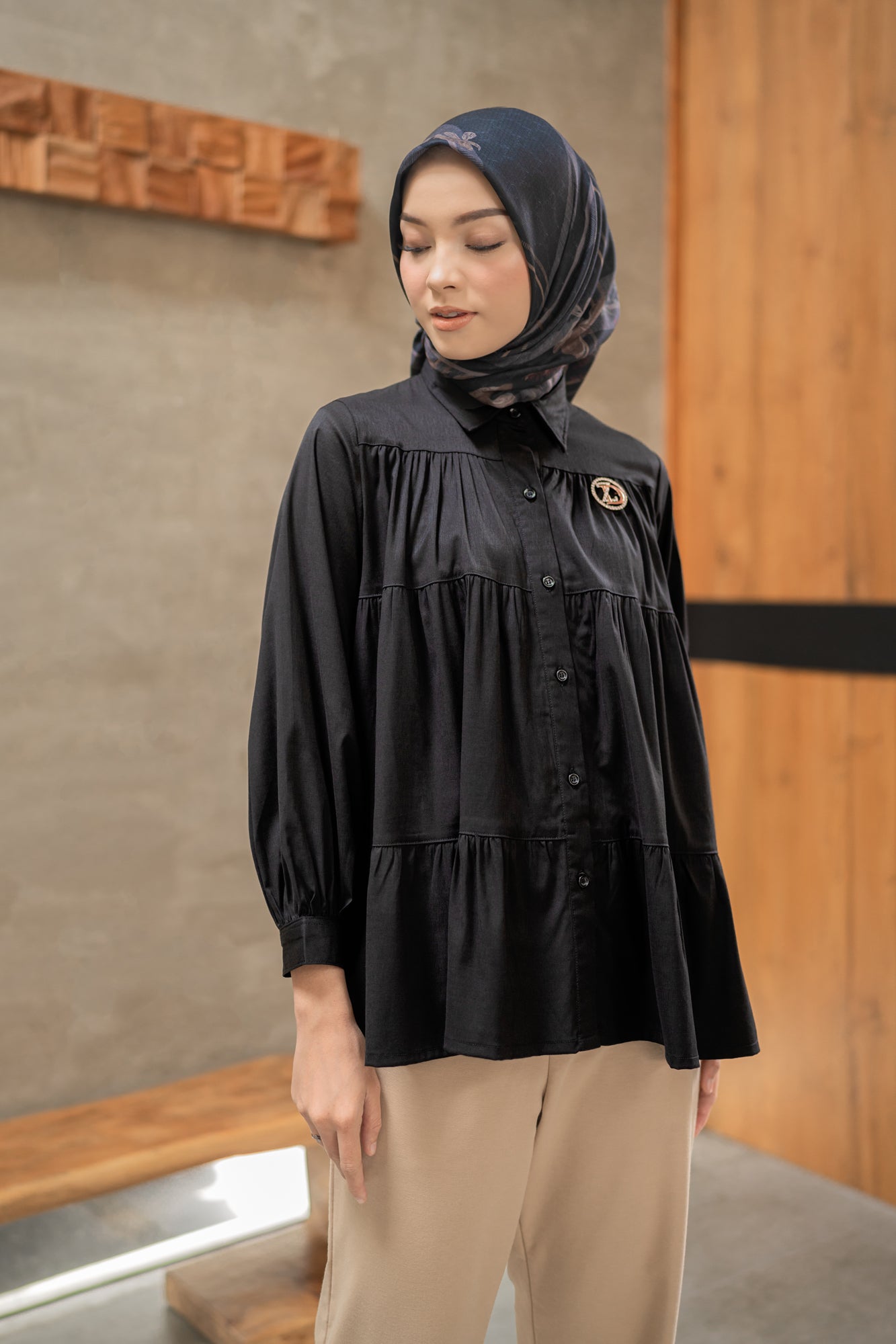 Seyna Shirt - Black